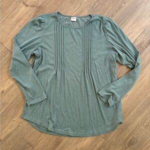 Chic Long Sleeve Women's Top in Green